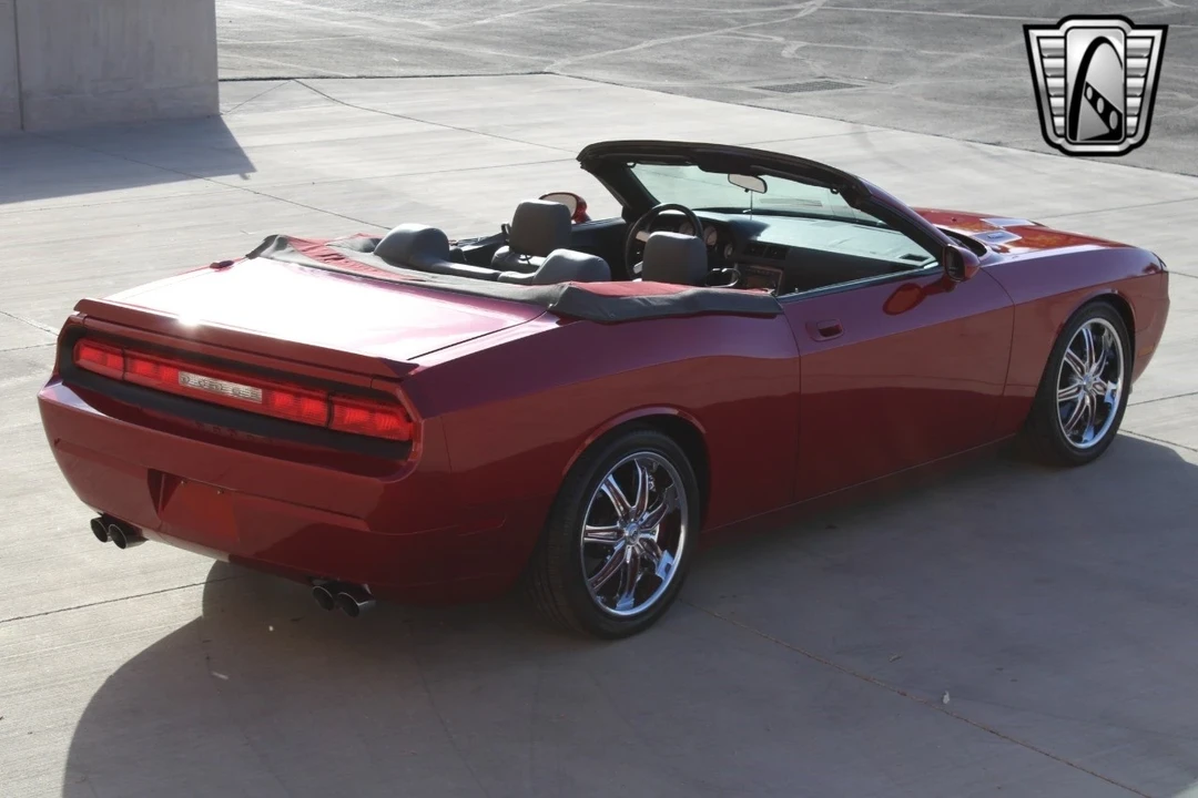 2009 Dodge Challenger 3rd Gen - Image 14 of 21