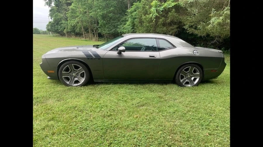 2009 Dodge Challenger 3rd Gen - Image 2 of 10