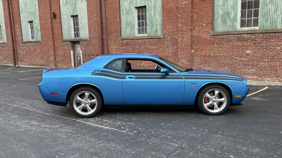 2009 Dodge Challenger 3rd Gen - Image 6 of 19