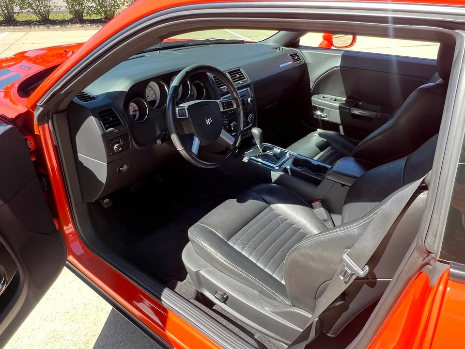 2009 Dodge Challenger 3rd Gen - Image 9 of 20