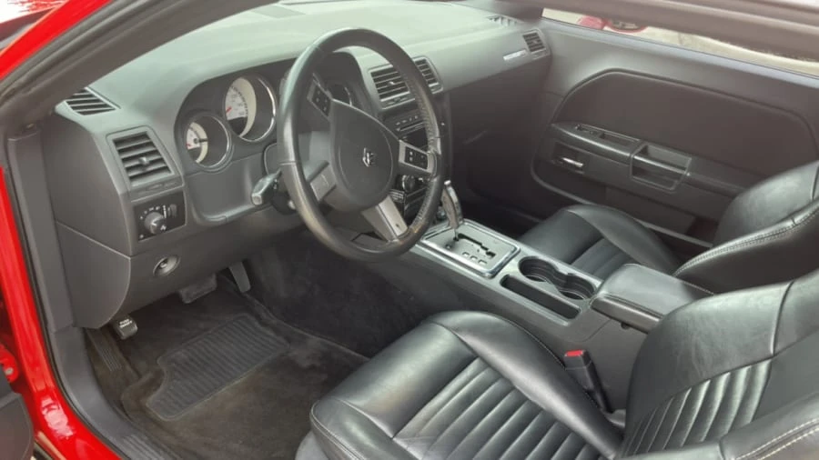 2009 Dodge Challenger 3rd Gen - Image 4 of 12