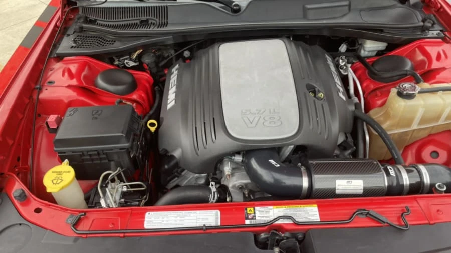 2009 Dodge Challenger 3rd Gen - Image 5 of 12