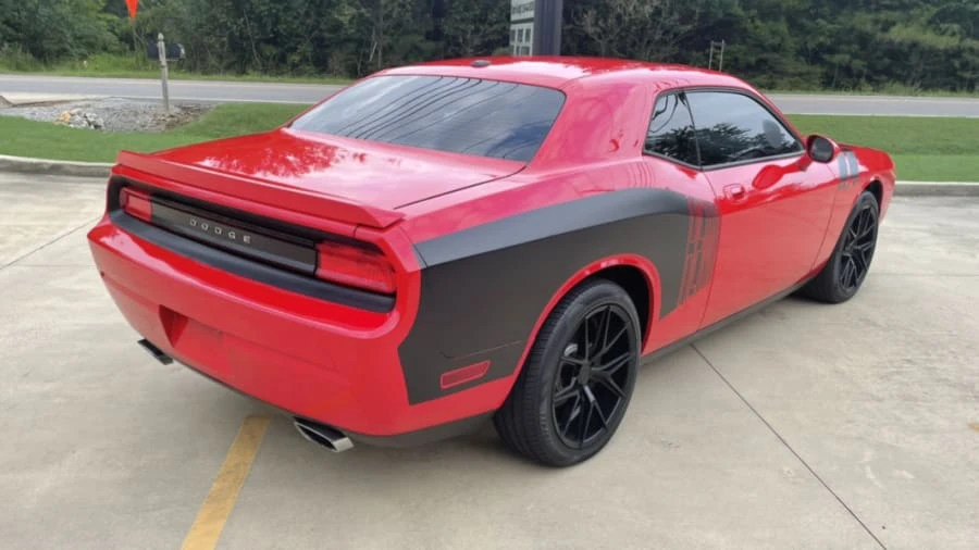 2009 Dodge Challenger 3rd Gen - Image 8 of 12