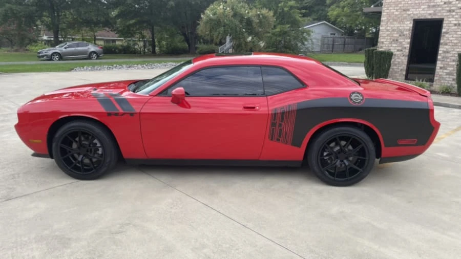 2009 Dodge Challenger 3rd Gen - Image 11 of 12