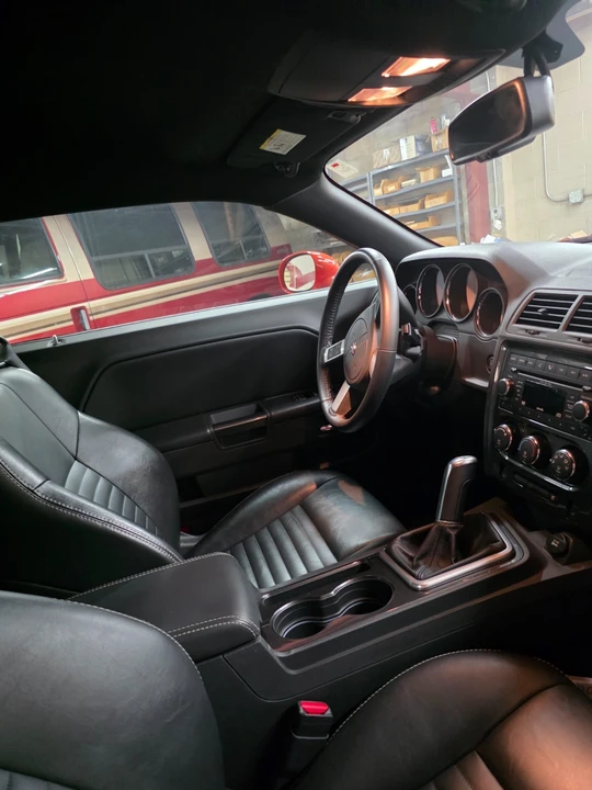 2009 Dodge Challenger 3rd Gen - Image 23 of 31