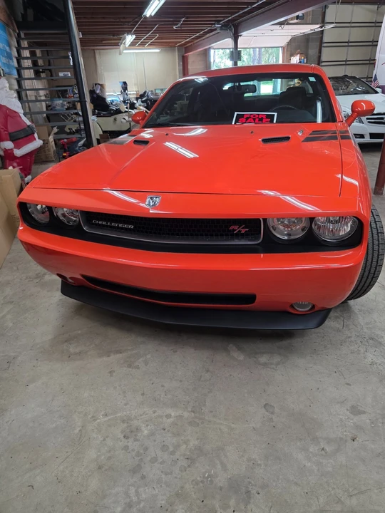 2009 Dodge Challenger 3rd Gen - Image 14 of 31