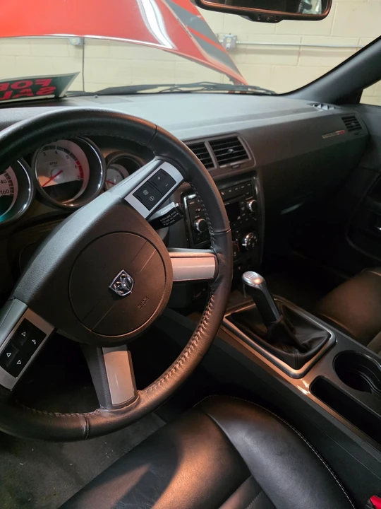2009 Dodge Challenger 3rd Gen - Image 8 of 31
