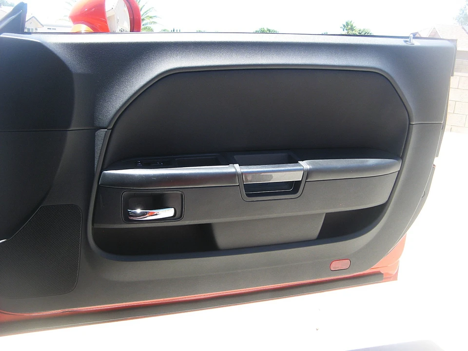 2009 Dodge Challenger 3rd Gen - Image 11 of 20