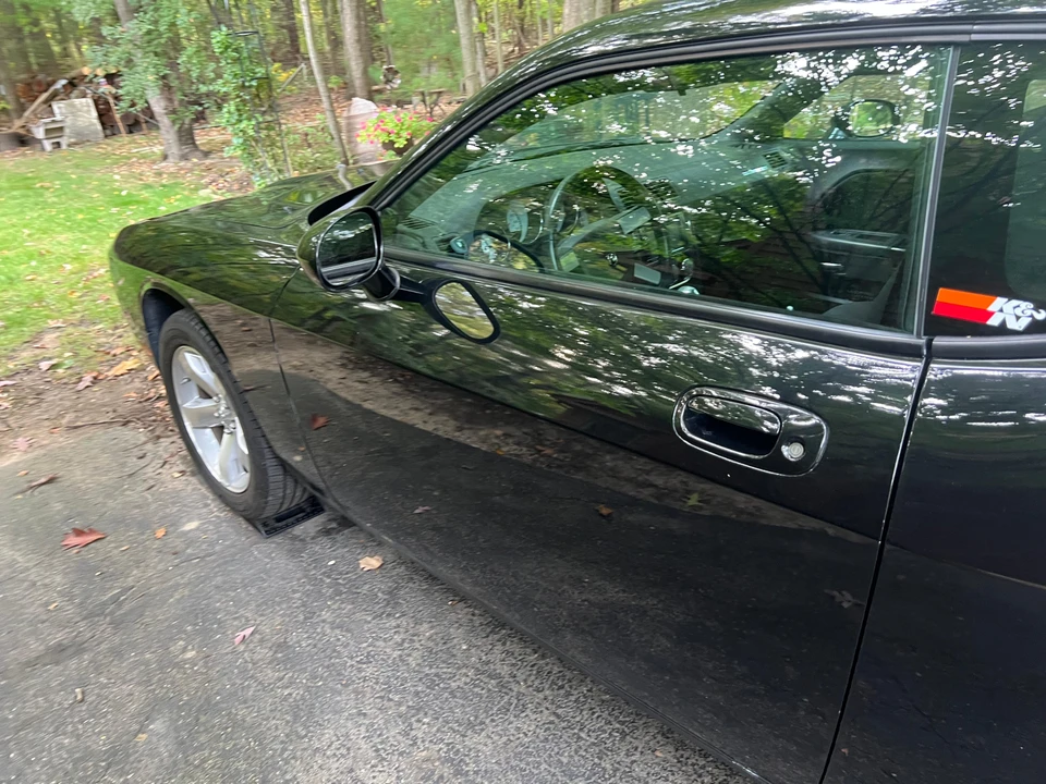 2009 Dodge Challenger 3rd Gen - Image 21 of 31