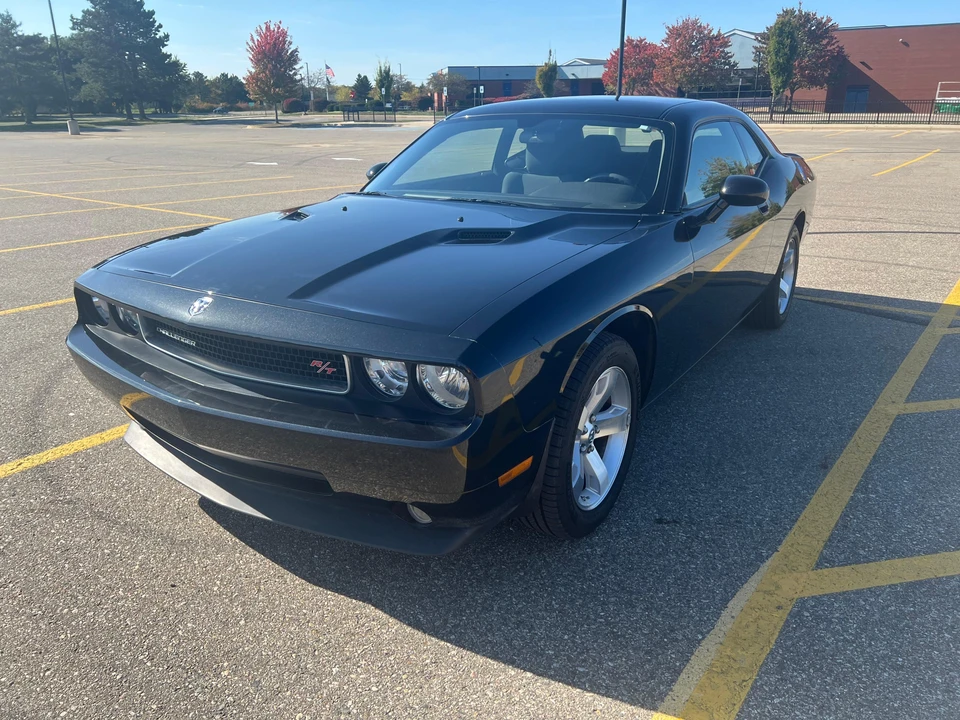 2009 Dodge Challenger 3rd Gen - Image 7 of 31
