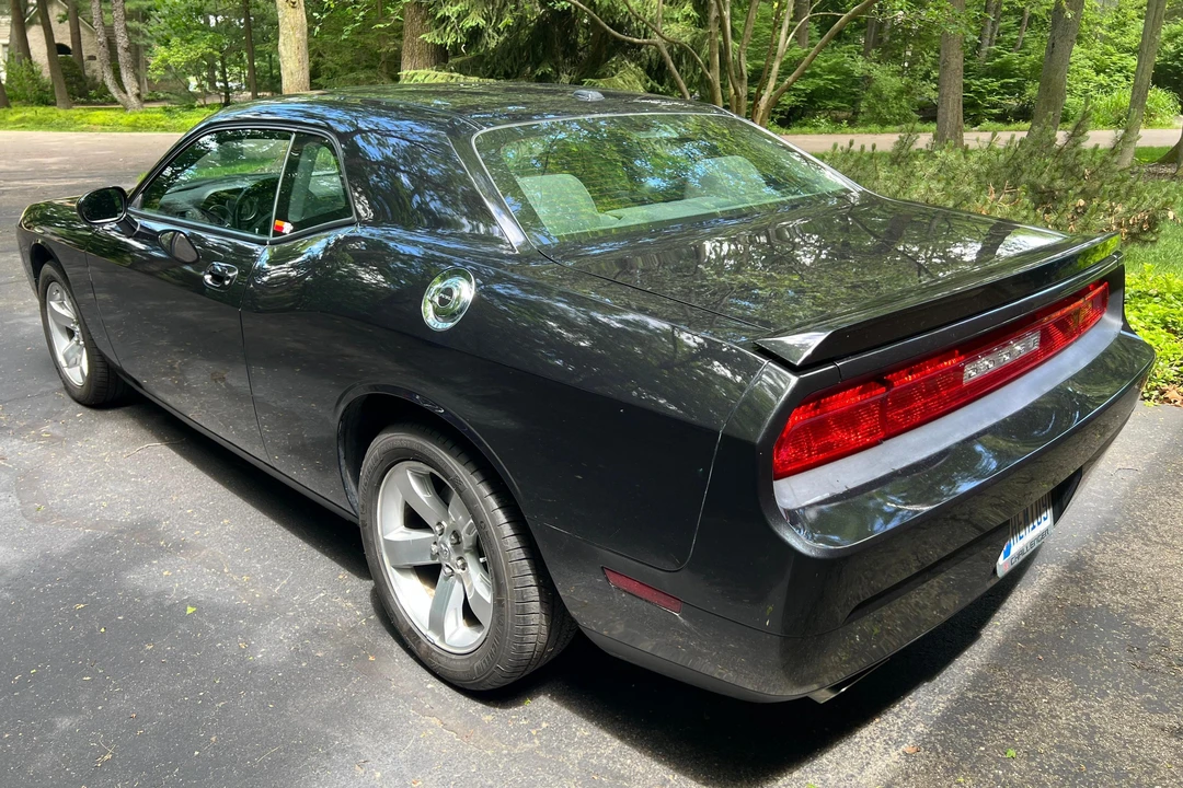 2009 Dodge Challenger 3rd Gen - Image 4 of 31