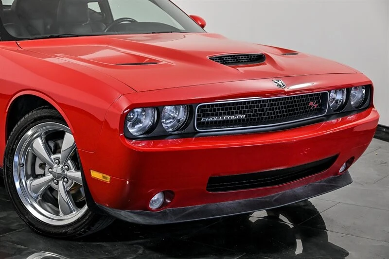 2009 Dodge Challenger 3rd Gen - Image 2 of 27