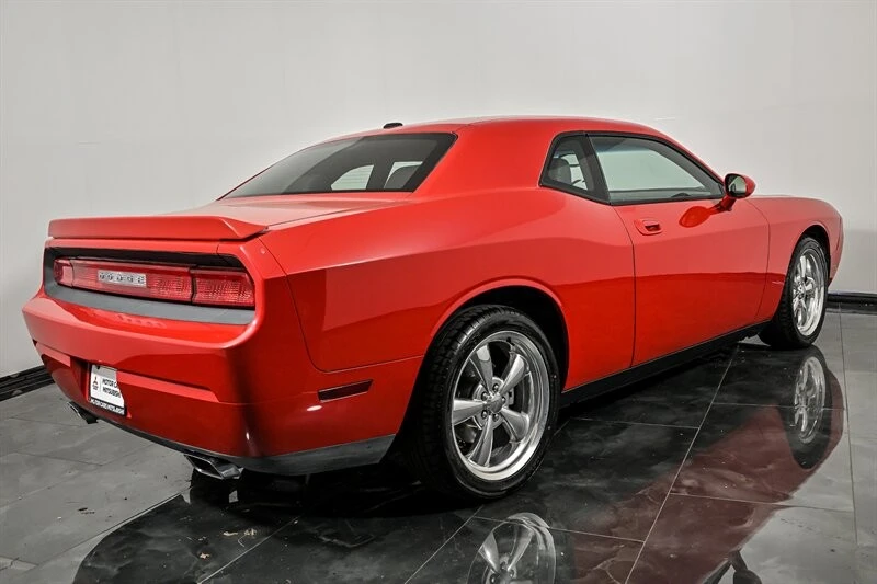 2009 Dodge Challenger 3rd Gen - Image 9 of 27