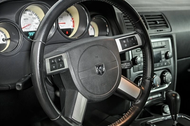 2009 Dodge Challenger 3rd Gen - Image 18 of 27