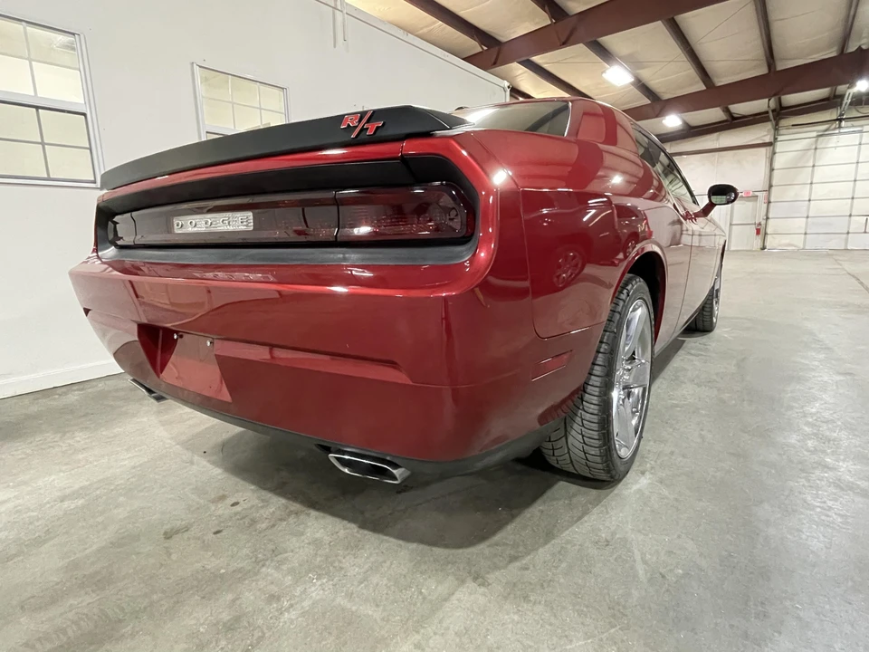 2009 Dodge Challenger 3rd Gen - Image 10 of 28