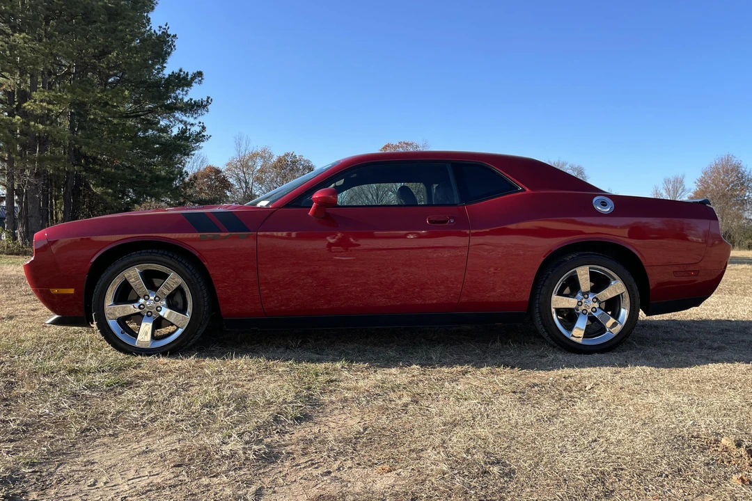 2009 Dodge Challenger 3rd Gen - Image 3 of 28