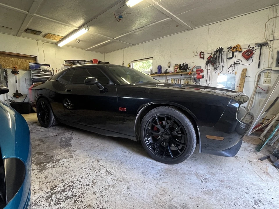 2009 Dodge Challenger 3rd Gen - Image 7 of 17