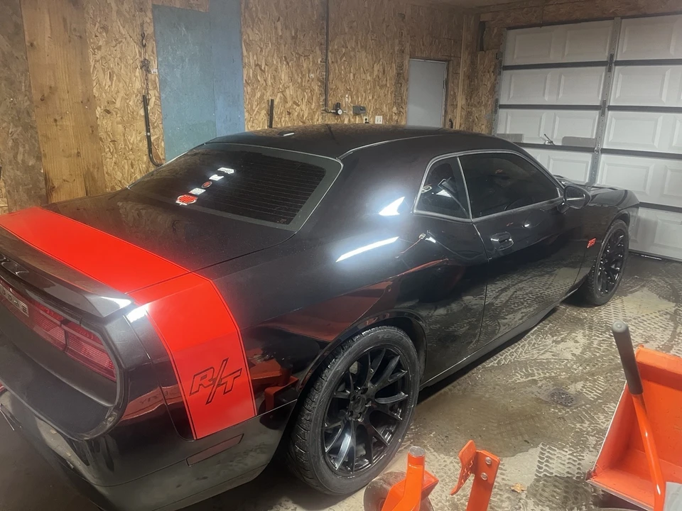 2009 Dodge Challenger 3rd Gen - Image 3 of 17