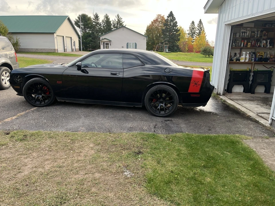 2009 Dodge Challenger 3rd Gen - Image 4 of 17