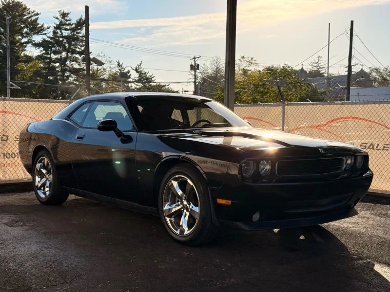 2009 Dodge Challenger 3rd Gen - Image 6 of 12