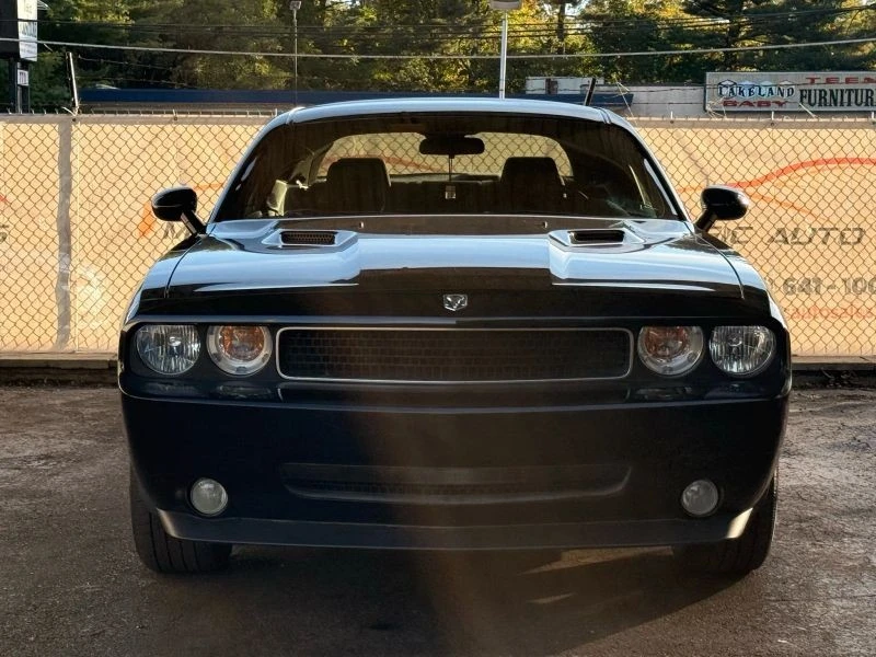 2009 Dodge Challenger 3rd Gen - Image 5 of 12