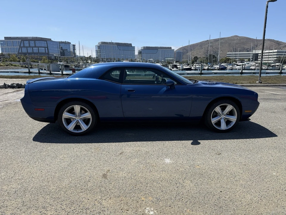 2009 Dodge Challenger 3rd Gen - Image 7 of 24