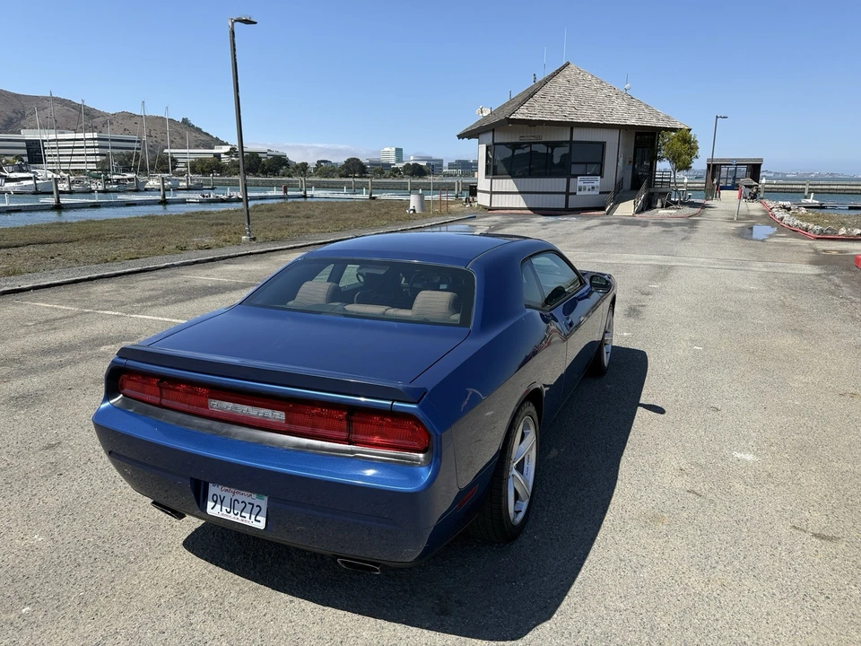 2009 Dodge Challenger 3rd Gen - Image 6 of 24