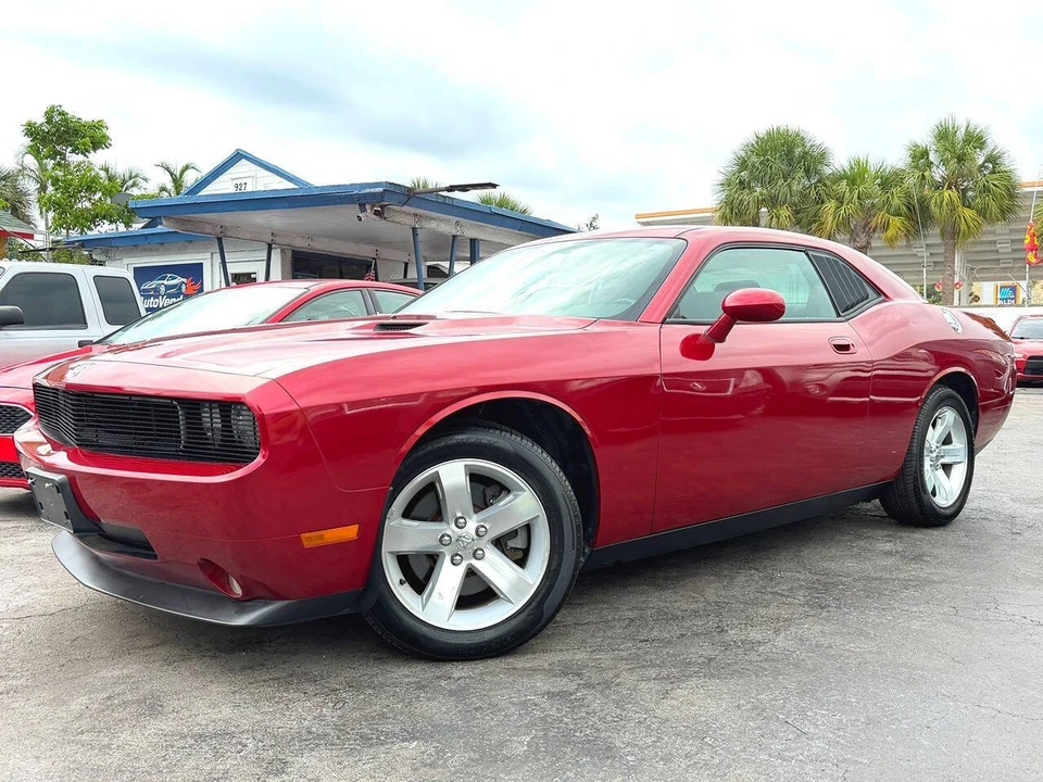 2009 Dodge Challenger 3rd Gen - Image 3 of 31