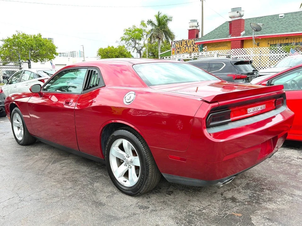 2009 Dodge Challenger 3rd Gen - Image 14 of 31