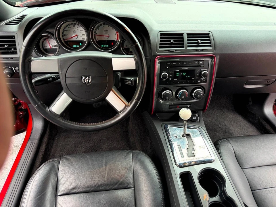 2009 Dodge Challenger 3rd Gen - Image 22 of 31