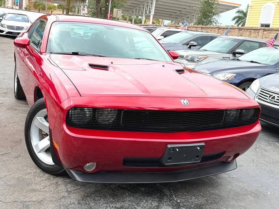 2009 Dodge Challenger 3rd Gen - Image 8 of 31
