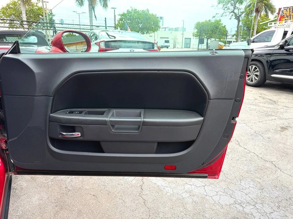 2009 Dodge Challenger 3rd Gen - Image 24 of 31