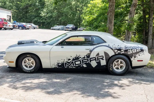 2009 Dodge Challenger SRT8 & 392 3rd Gen - Image 3 of 31