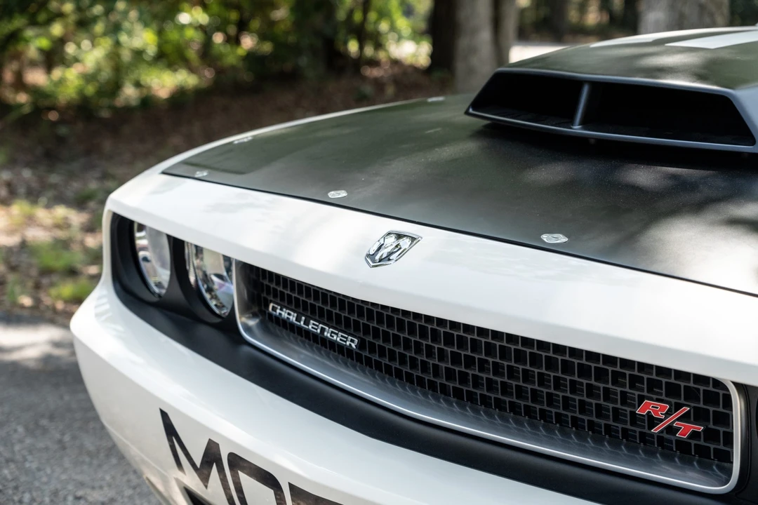 2009 Dodge Challenger SRT8 & 392 3rd Gen - Image 11 of 31