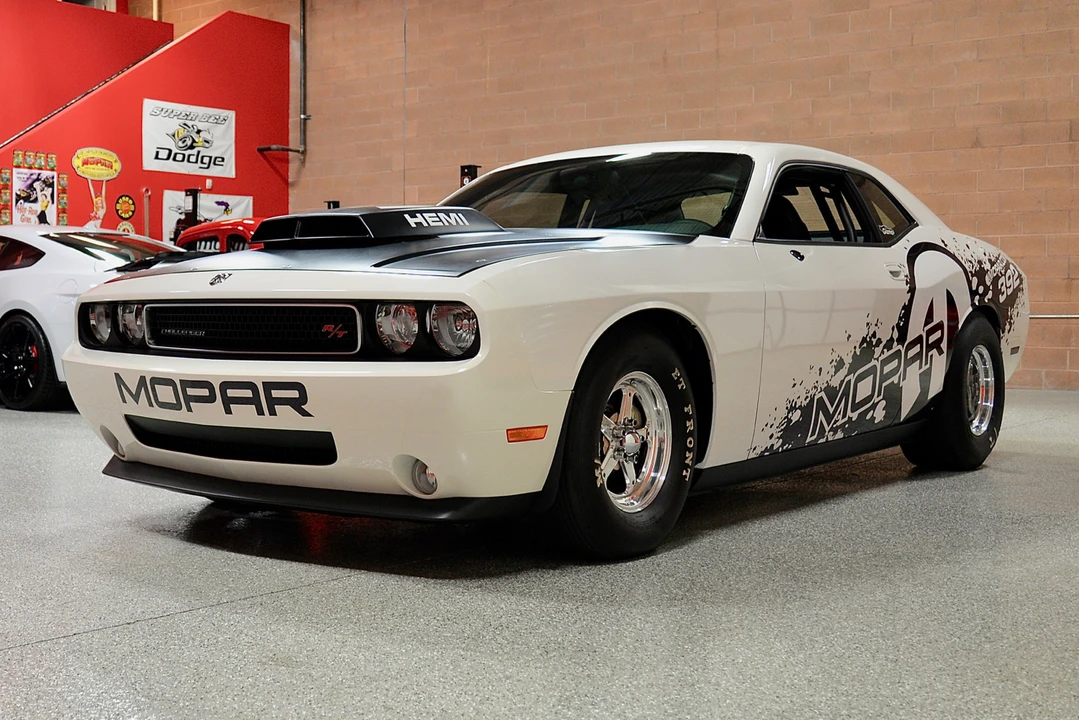 2009 Dodge Challenger SRT8 & 392 3rd Gen - Image 7 of 31