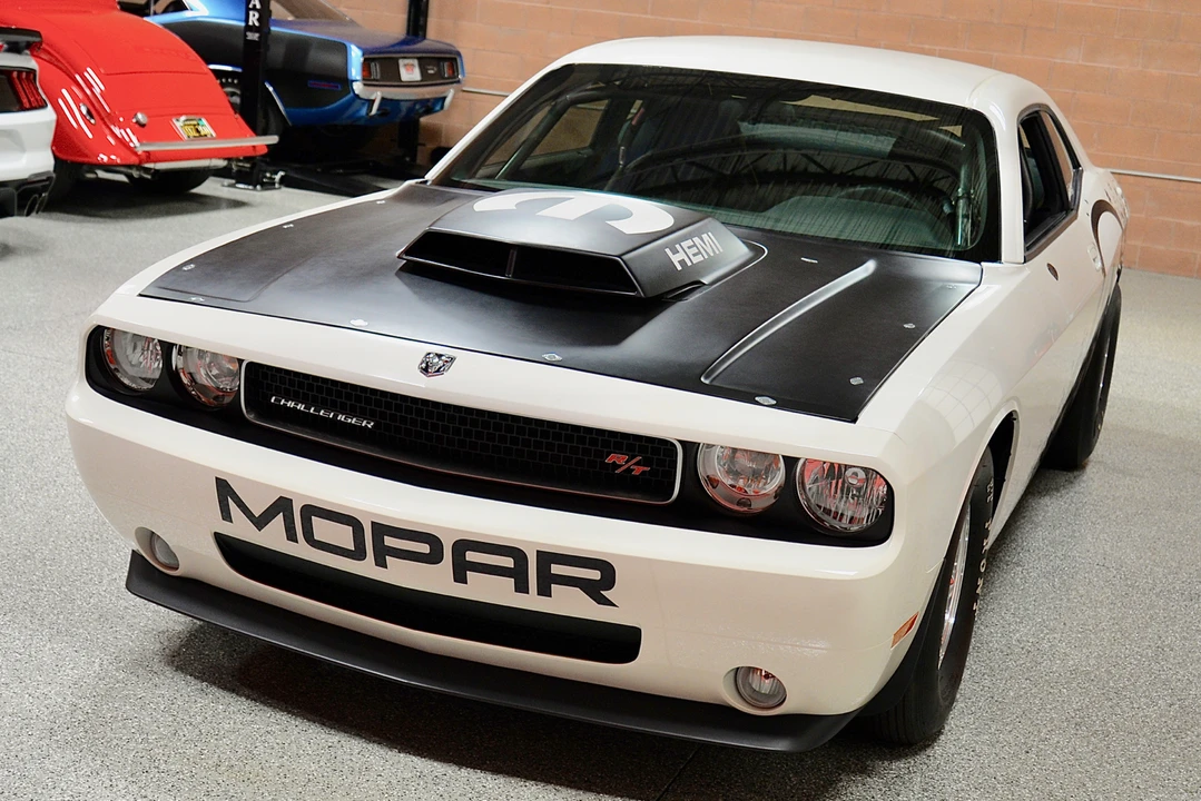 2009 Dodge Challenger SRT8 & 392 3rd Gen - Image 4 of 31