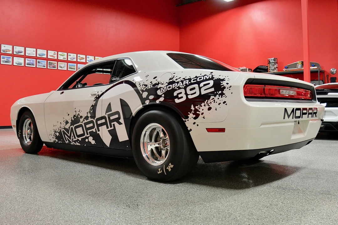 2009 Dodge Challenger SRT8 & 392 3rd Gen - Image 9 of 31