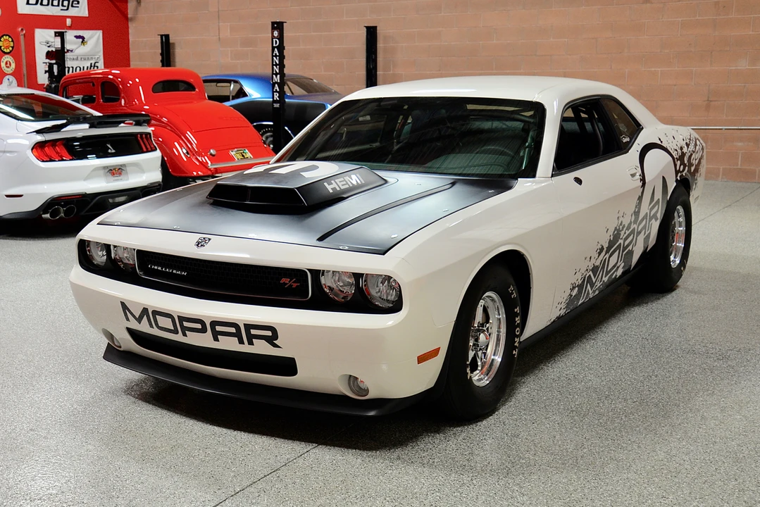 2009 Dodge Challenger SRT8 & 392 3rd Gen - Image 6 of 31