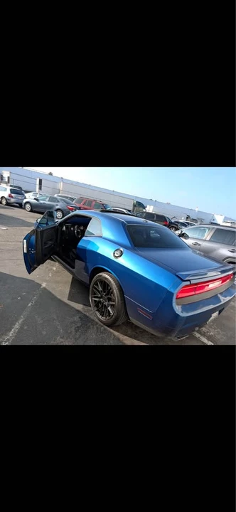 2009 Dodge Challenger 3rd Gen - Image 5 of 17
