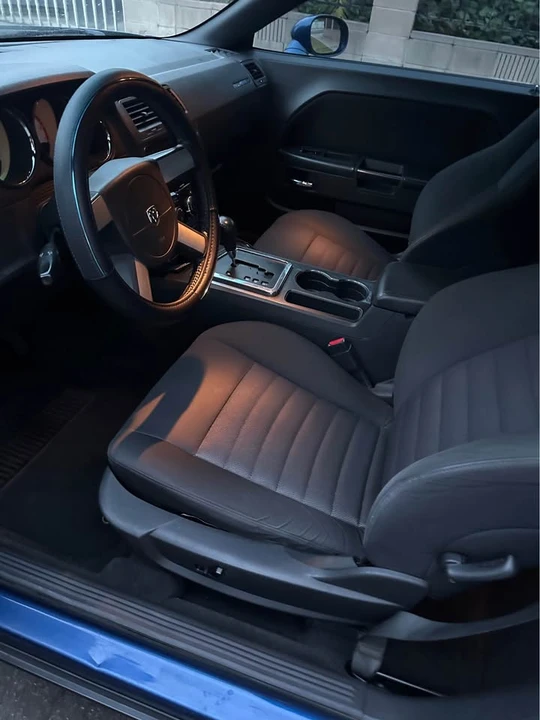 2009 Dodge Challenger 3rd Gen - Image 12 of 17