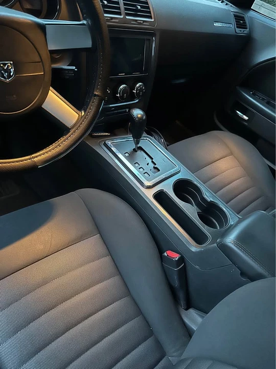 2009 Dodge Challenger 3rd Gen - Image 10 of 17