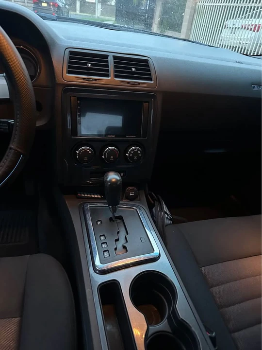 2009 Dodge Challenger 3rd Gen - Image 11 of 17