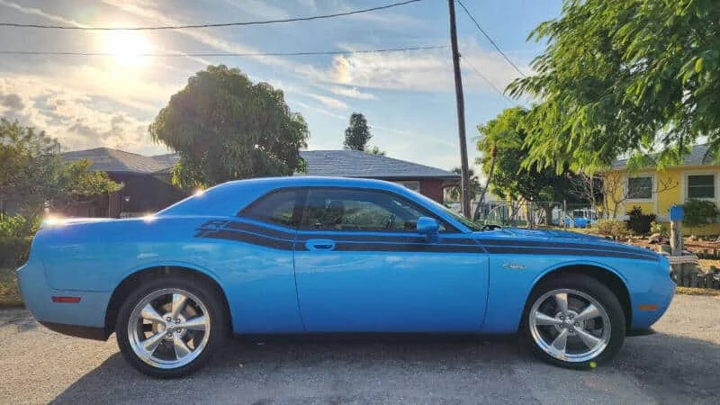2009 Dodge Challenger 3rd Gen - Image 2 of 25