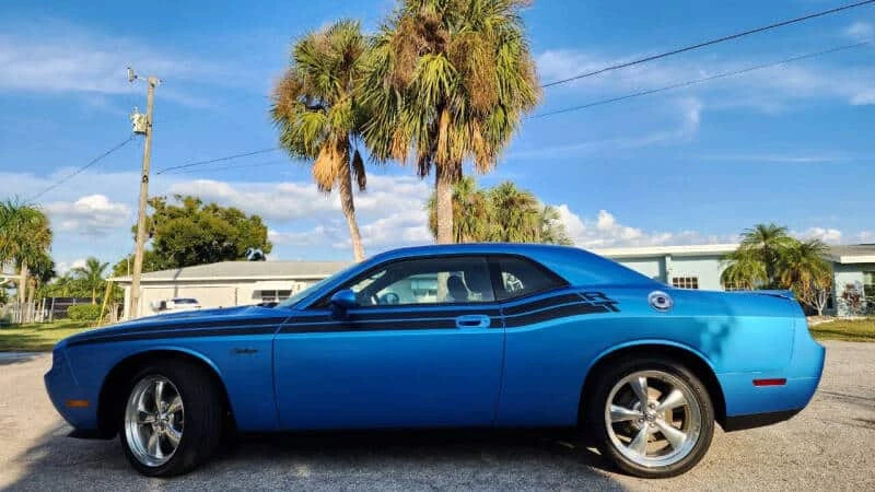 2009 Dodge Challenger 3rd Gen - Image 13 of 25