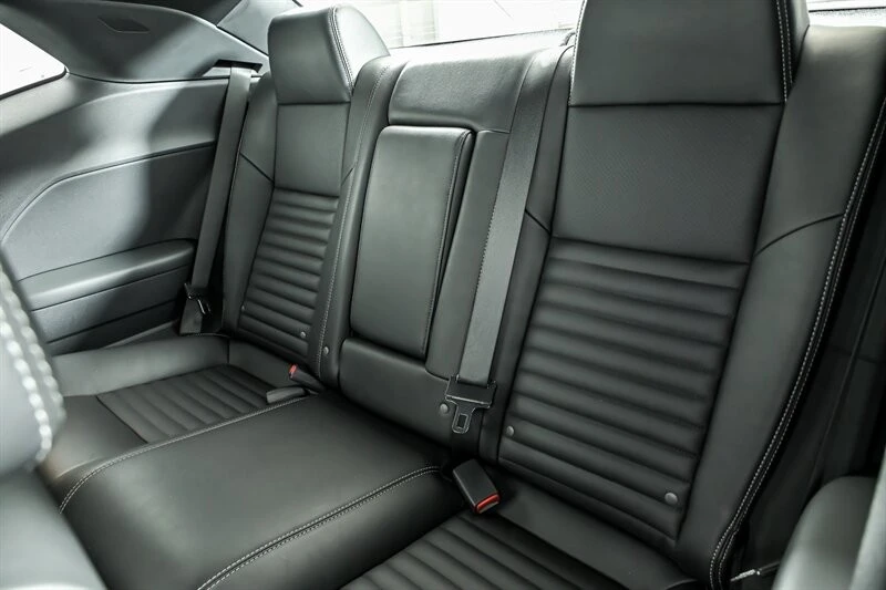 2009 Dodge Challenger 3rd Gen - Image 17 of 27