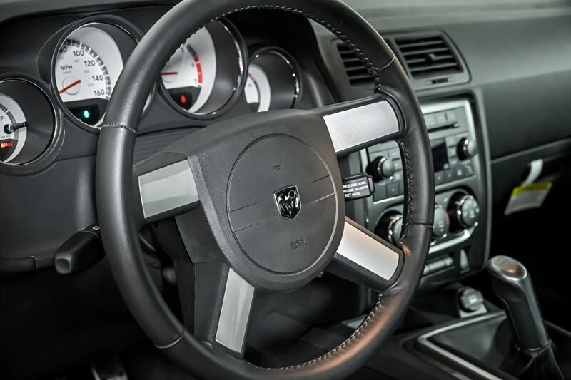 2009 Dodge Challenger 3rd Gen - Image 18 of 27