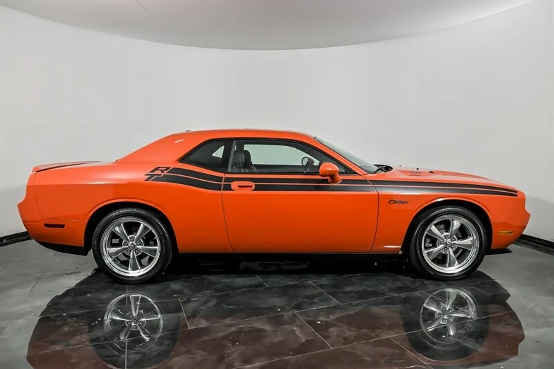 2009 Dodge Challenger 3rd Gen - Image 10 of 27