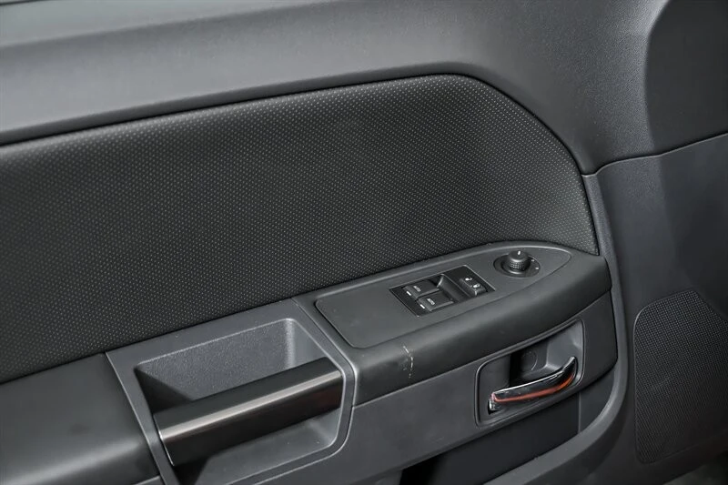 2009 Dodge Challenger 3rd Gen - Image 13 of 27