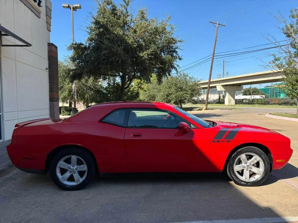 2009 Dodge Challenger 3rd Gen - Image 11 of 12