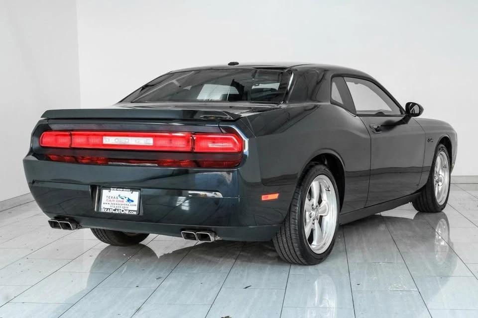 2009 Dodge Challenger 3rd Gen - Image 3 of 6